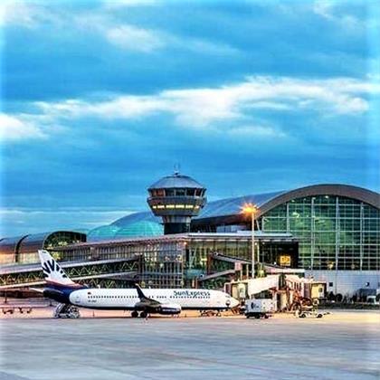 Flughafen İzmir Adnan Menderes ADB